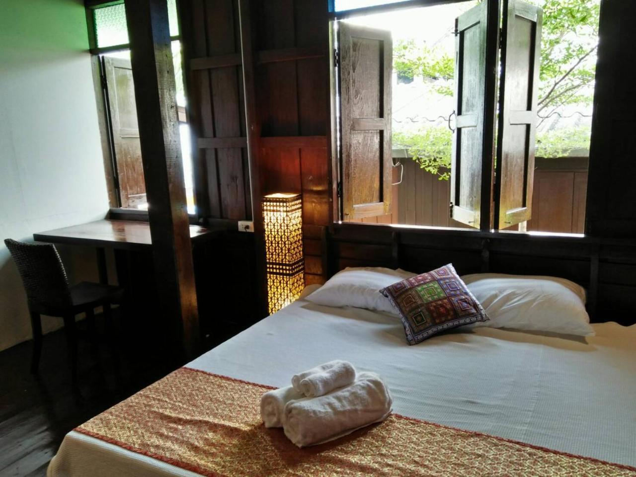 Hotel Baan Khun Krub à Chiang Mai Extérieur photo