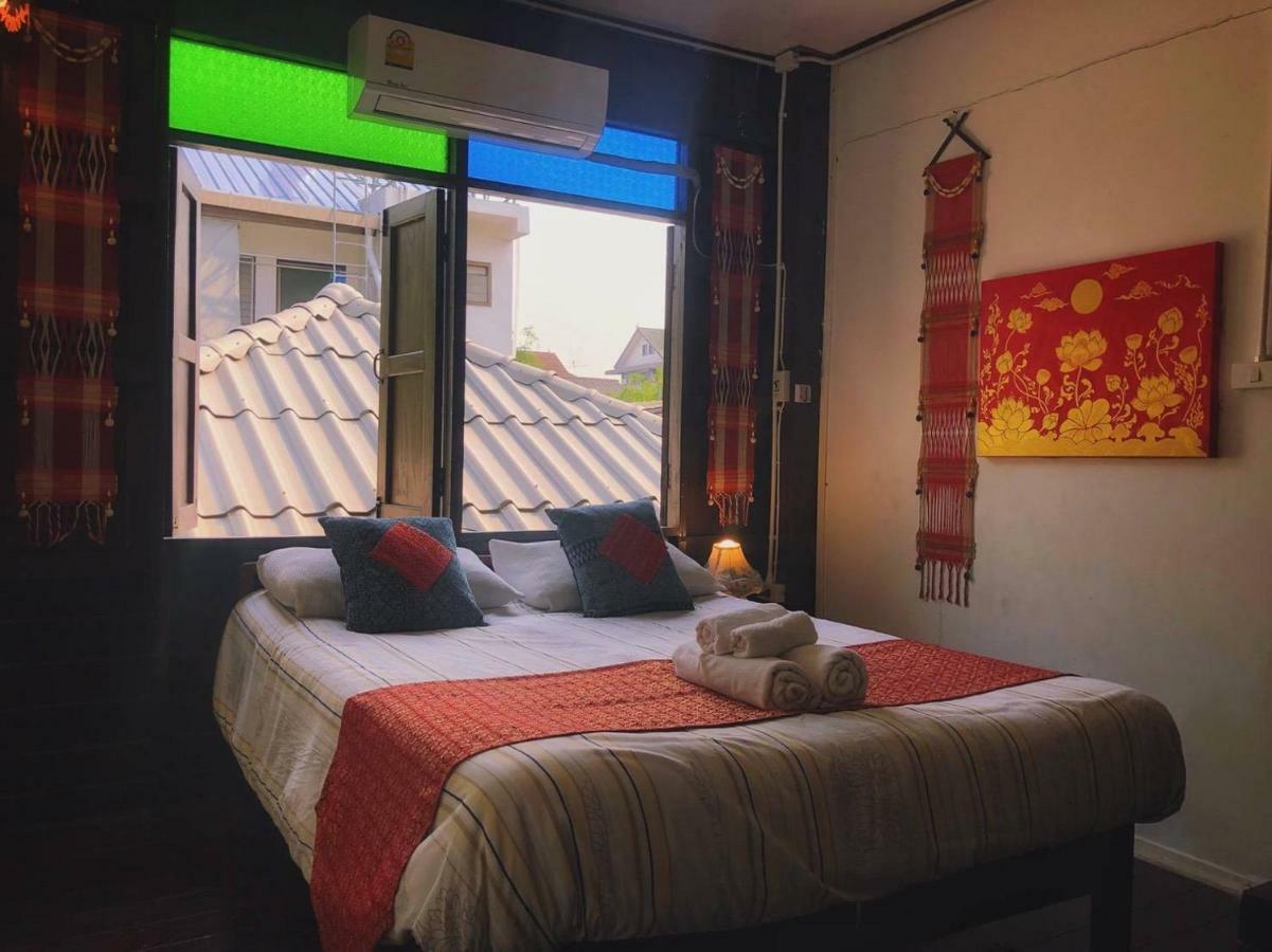 Hotel Baan Khun Krub à Chiang Mai Extérieur photo